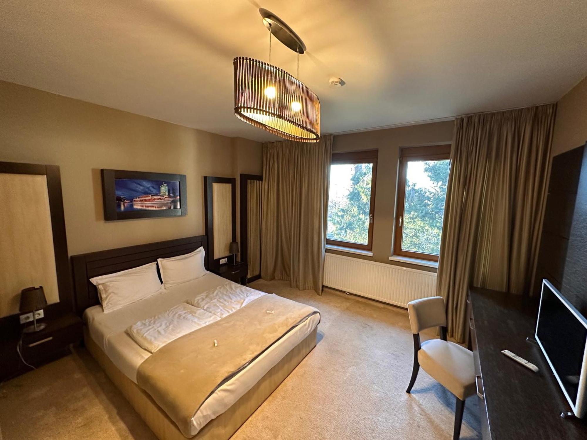 River Lodge Вена Экстерьер фото
