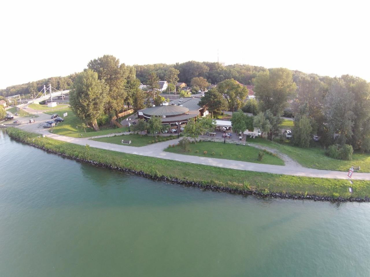 River Lodge Вена Экстерьер фото